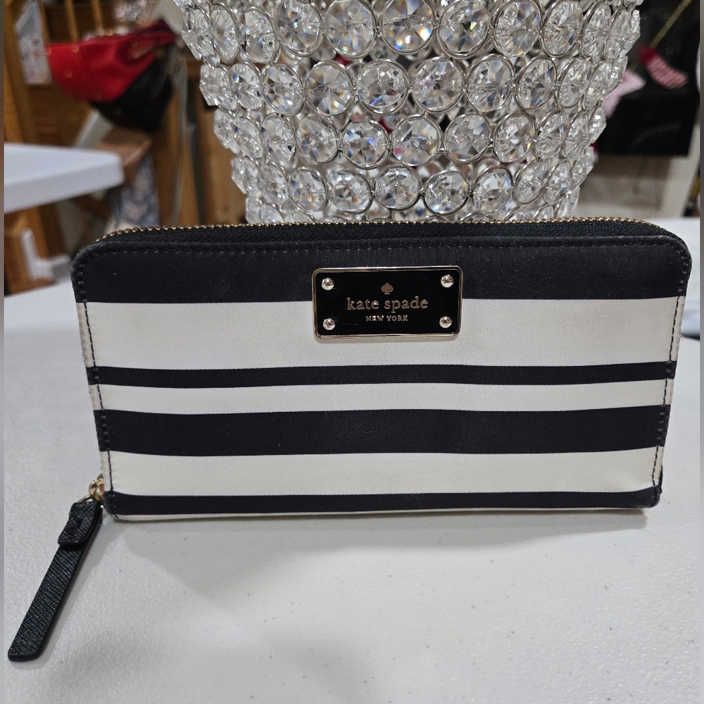 Kate Spade New York Blake Avenue, printed Neda wallet